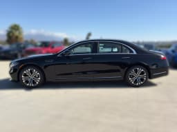 Mercedes-Benz S-Class S 500 4MATIC Sedan 2027 — side view