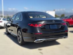 Mercedes-Benz S-Class S 500 4MATIC Sedan 2027 — side view