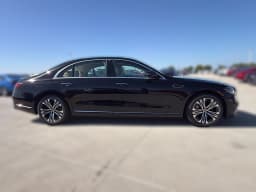 Mercedes-Benz S-Class S 500 4MATIC Sedan 2027 — side view
