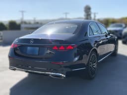 Mercedes-Benz S-Class S 580 4MATIC Sedan 2027 — side view