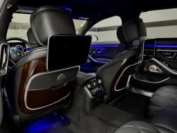 Mercedes-Benz S-Class Maybach S 680 4MATIC Sedan 2026 — side view