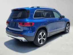 Mercedes-Benz GLB GLB 250 SUV 2026 — side view