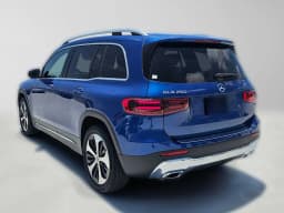 Mercedes-Benz GLB GLB 250 SUV 2026 — side view