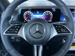 Mercedes-Benz GLB GLB 250 SUV 2026 — side view