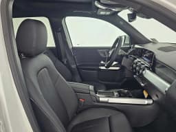 Mercedes-Benz GLB GLB 250 SUV 2026 — side view