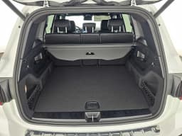 Mercedes-Benz GLB GLB 250 SUV 2026 — side view