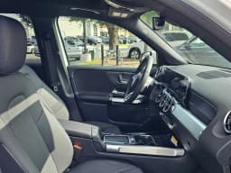 Mercedes-Benz GLB GLB 250 SUV 2026 — side view