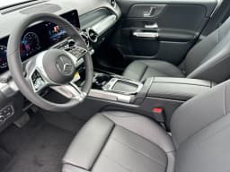 Mercedes-Benz GLB GLB 250 SUV 2026 — side view