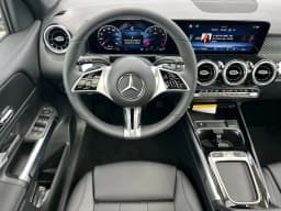 Mercedes-Benz GLB GLB 250 SUV 2026 — side view