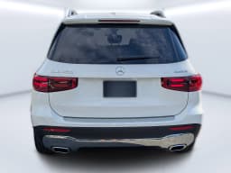 Mercedes-Benz GLB GLB 250 4MATIC SUV 2026 — side view