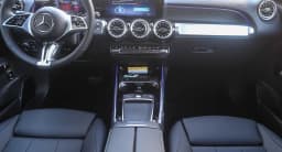 Mercedes-Benz GLB GLB 250 4MATIC SUV 2026 — side view