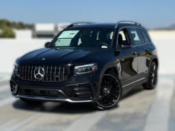 Mercedes-Benz GLB AMG GLB 35 4MATIC SUV 2026 — side view