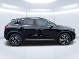 Mercedes-Benz GLA GLA 250 4MATIC SUV 2026 — side view