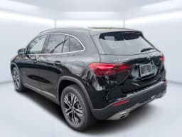 Mercedes-Benz GLA GLA 250 4MATIC SUV 2026 — side view