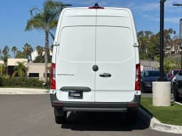 Mercedes-Benz eSprinter Cargo Van High Roof 2500 High Roof 170" RWD 2025 — side view