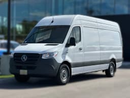 Mercedes-Benz eSprinter Cargo Van High Roof 2500 High Roof 170" RWD 2025 — side view