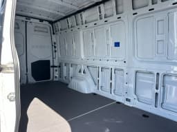 Mercedes-Benz eSprinter Cargo Van High Roof 2500 High Roof 170" RWD 2025 — side view