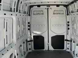 Mercedes-Benz eSprinter Cargo Van High Roof 2500 High Roof 170" RWD 2025 — side view
