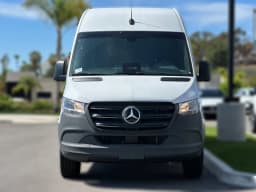 Mercedes-Benz eSprinter Cargo Van High Roof HO 2500 High Roof HO 170" RWD 2025 — side view