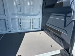 Mercedes-Benz eSprinter Cargo Van High Roof HO 2500 High Roof HO 170" RWD 2025 — side view