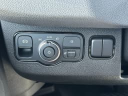 Mercedes-Benz eSprinter Cargo Van High Roof HO 2500 High Roof HO 170" RWD 2025 — side view
