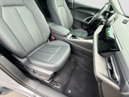 Audi Q5 Premium 2.0 TFSI quattro 2026 — side view