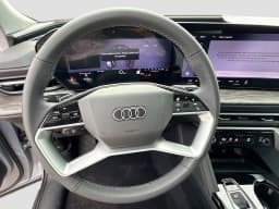 Audi Q5 Premium 2.0 TFSI quattro 2026 — side view