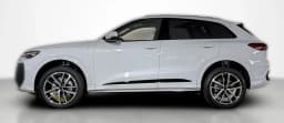 Audi Q5 Premium 2.0 TFSI quattro 2026 — side view