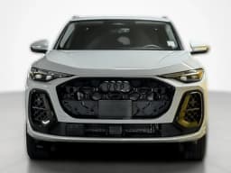 Audi Q5 Premium 2.0 TFSI quattro 2026 — side view