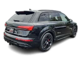 Audi SQ7 Premium Plus quattro 2026 — side view