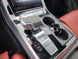 Audi SQ7 Premium Plus quattro 2026 — side view