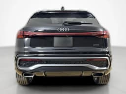Audi Q5 Sportback Premium Plus 2.0 TFSI quattro 2026 — side view