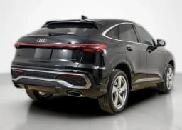 Audi Q5 Sportback Premium Plus 2.0 TFSI quattro 2026 — side view