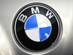 BMW 7 Series 740i xDrive Sedan 2026 — side view