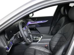 BMW 7 Series 740i xDrive Sedan 2026 — side view