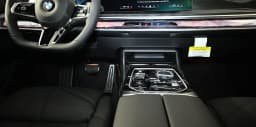 BMW 7 Series 740i xDrive Sedan 2026 — side view