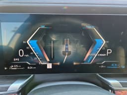 BMW 7 Series 750e xDrive Plug-In Hybrid 2026 — side view