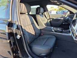 BMW 7 Series 750e xDrive Plug-In Hybrid 2026 — side view