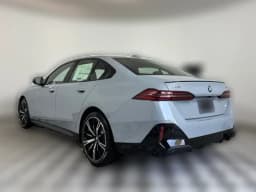 BMW 5 Series 530i xDrive Sedan 2027 — side view