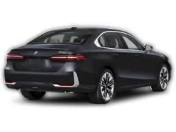 BMW 5 Series 530i xDrive Sedan 2027 — side view