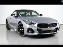 BMW Z4 sDrive30i Roadster 2026 — side view