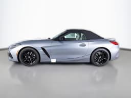 BMW Z4 sDrive30i Roadster 2026 — side view