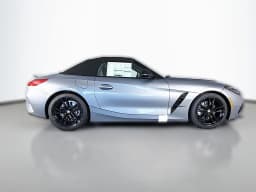 BMW Z4 sDrive30i Roadster 2026 — side view