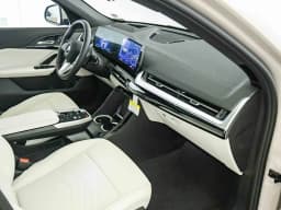 BMW X2 xDrive28i Sports Activity Coupe 2026 — side view