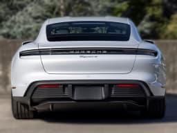Porsche Taycan 4 AWD 2026 — side view