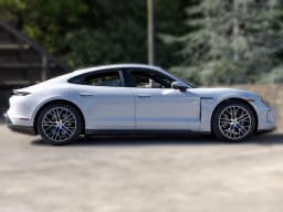 Porsche Taycan 4 AWD 2026 — side view