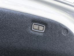 Porsche Taycan 4 AWD 2026 — side view