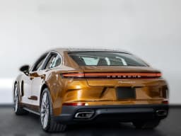 Porsche Panamera 4 AWD 2026 — side view