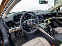 Porsche Panamera 4 AWD 2026 — side view