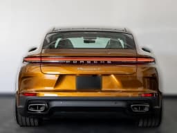 Porsche Panamera 4 AWD 2026 — side view